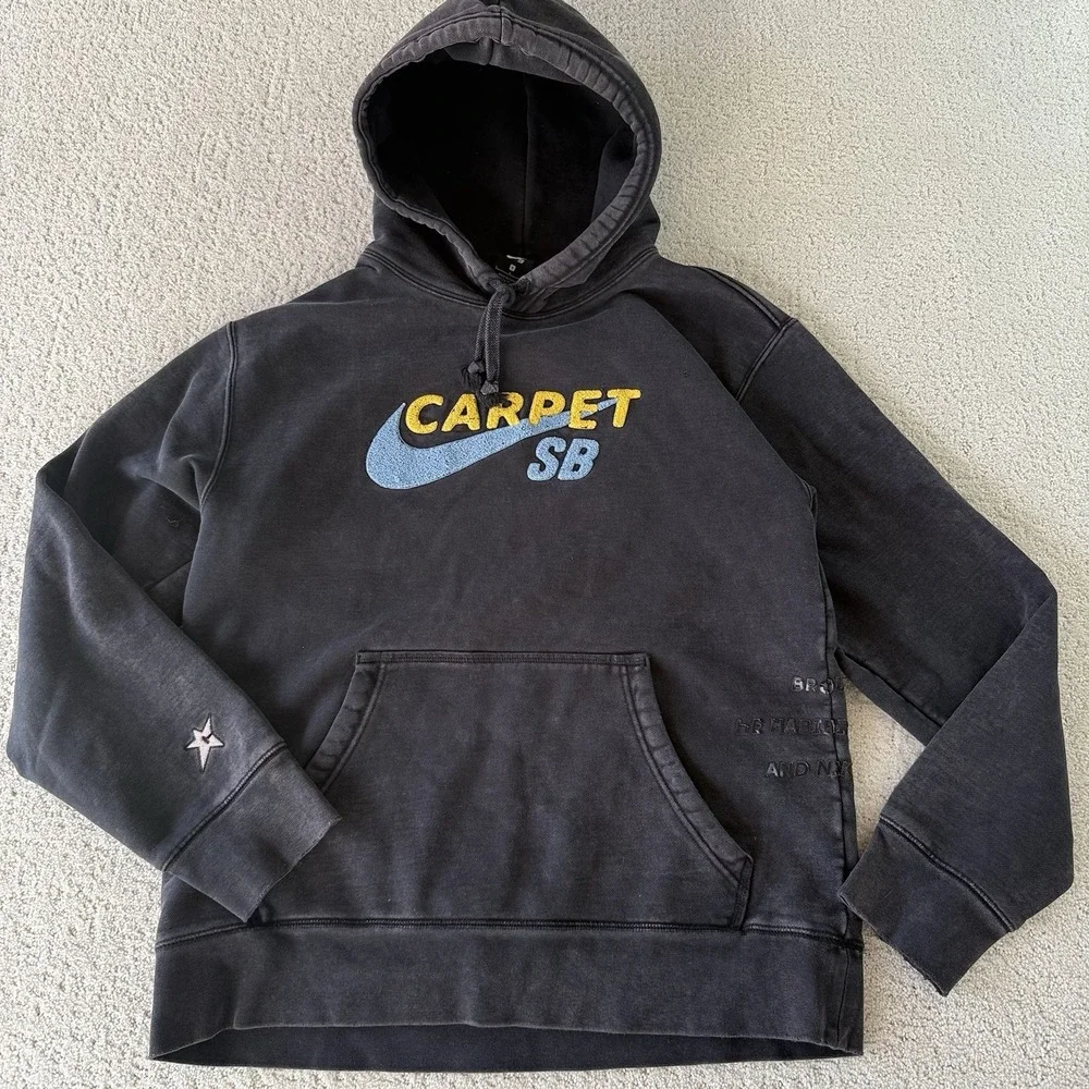 Nike SB Carpet Company Hoodie Mens Small‎ Distressed Skate DA4310-010